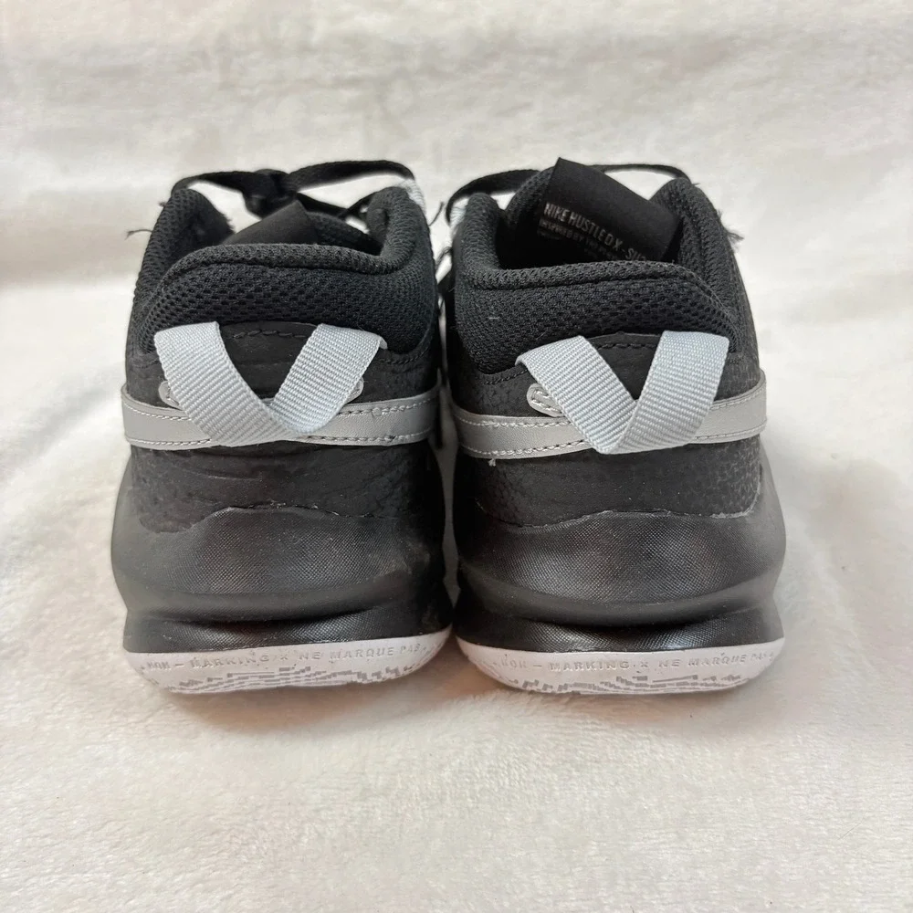 Nike Team Hustle DX SU21‎ Kids 3.5Y Black Silver Good Basketball Sneakers CW6735